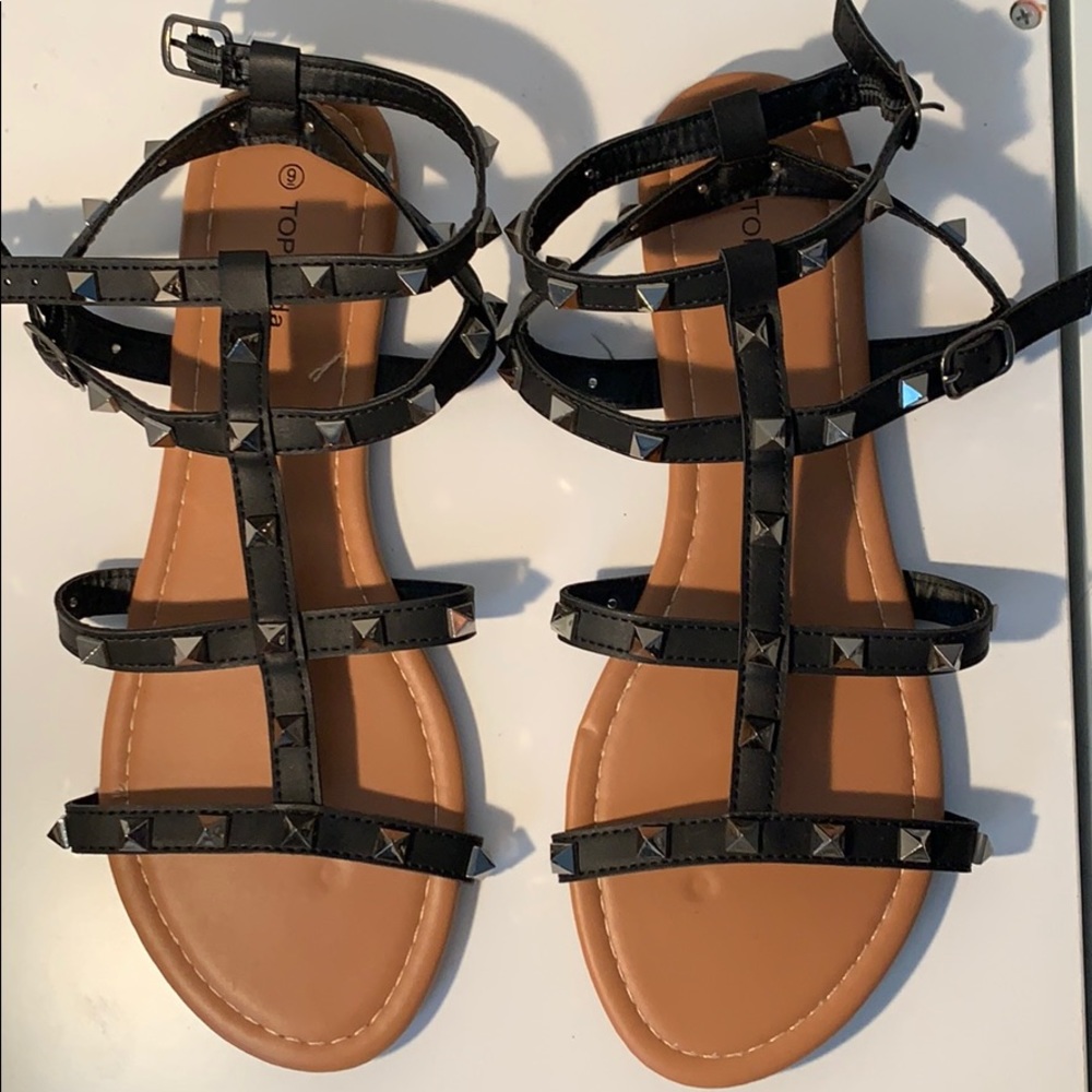 Gladiator Sandals with grommet details